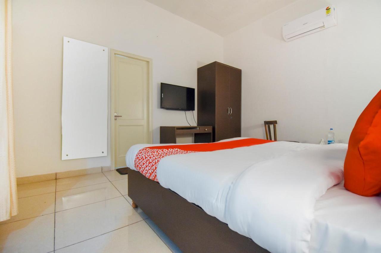 Oyo 75460 Sky High Residency Hotel Ludhiana Ngoại thất bức ảnh
