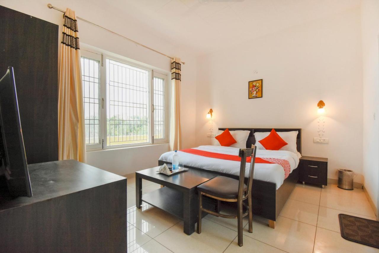 Oyo 75460 Sky High Residency Hotel Ludhiana Ngoại thất bức ảnh