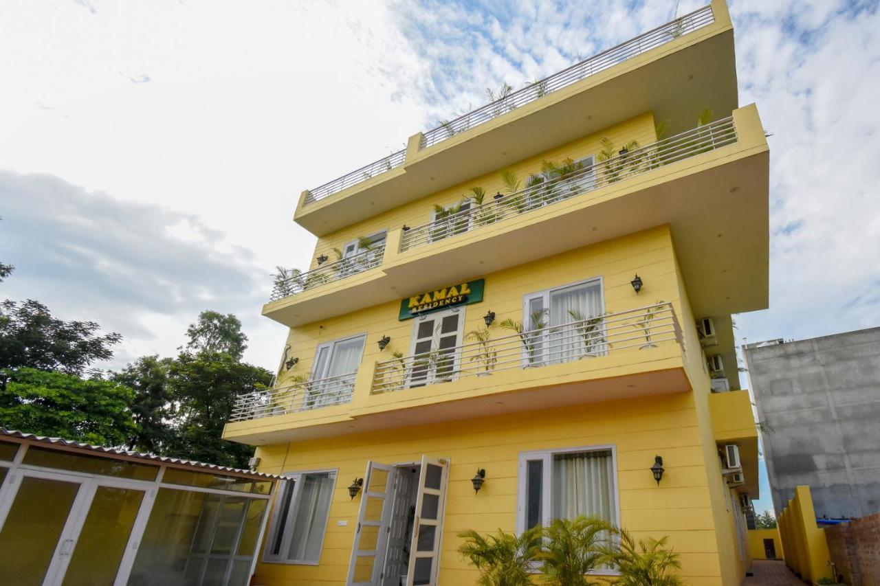 Oyo 75460 Sky High Residency Hotel Ludhiana Ngoại thất bức ảnh