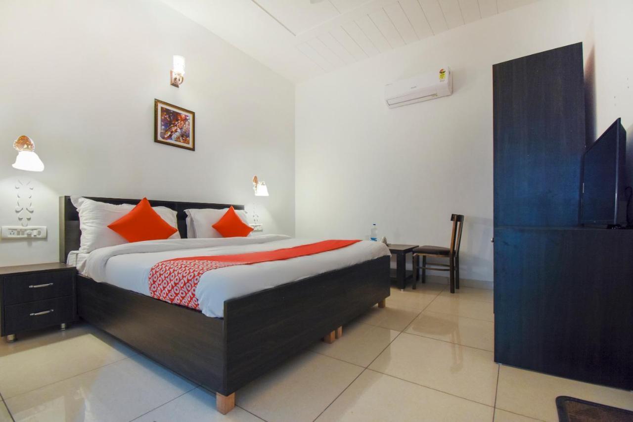 Oyo 75460 Sky High Residency Hotel Ludhiana Ngoại thất bức ảnh